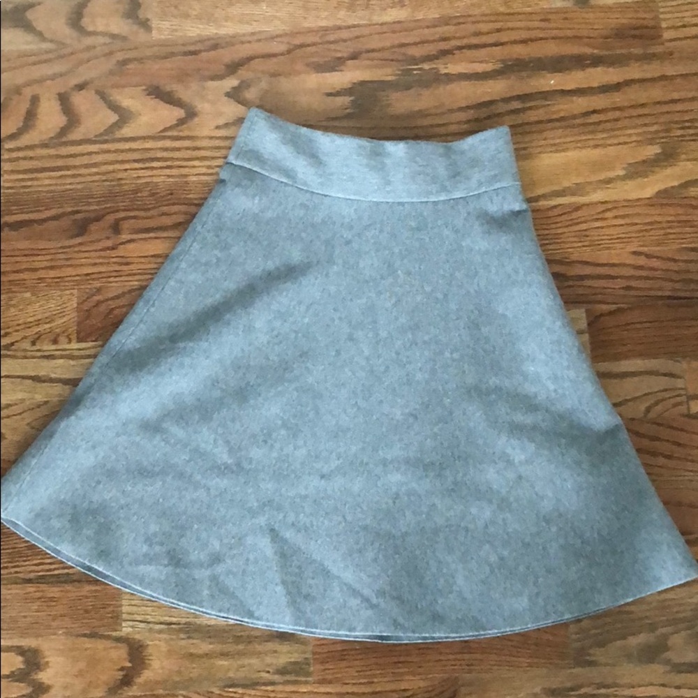 ANN TAYLOR PETITE Gray Skater Flair Skirt